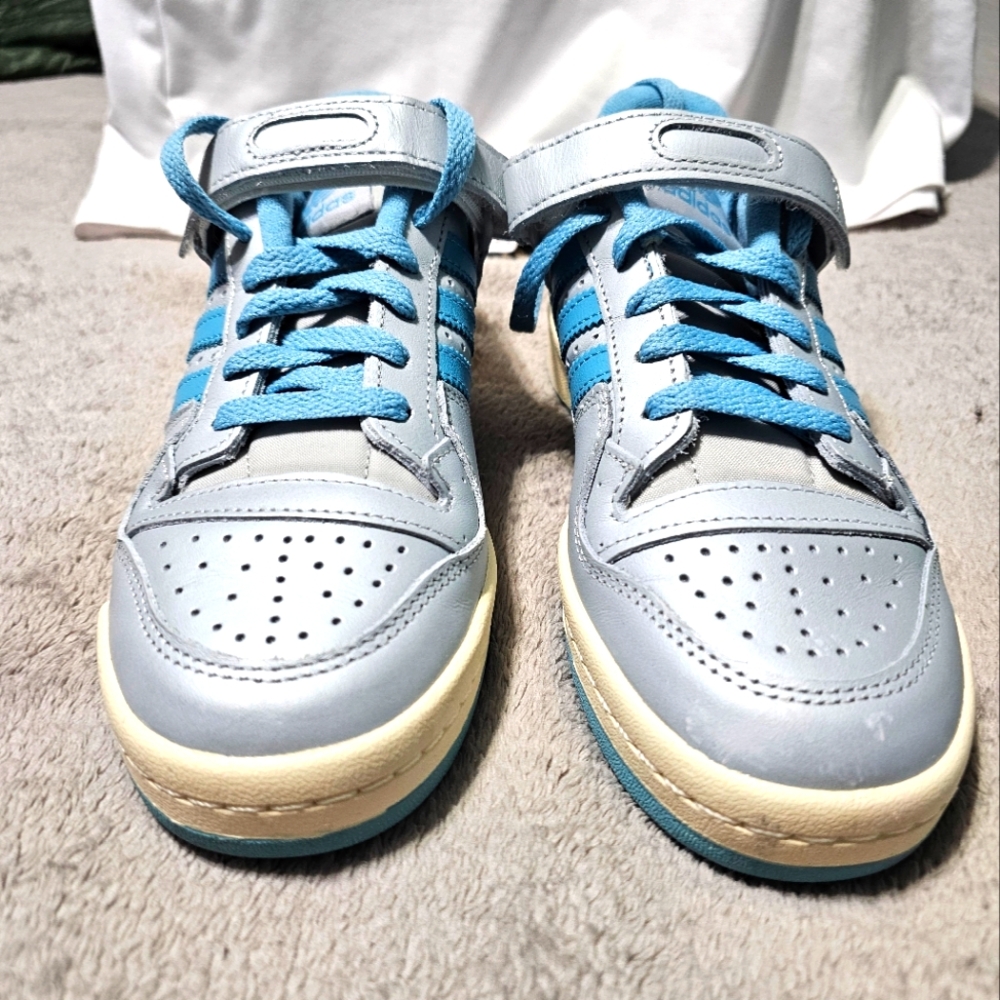 Adidas Women's Silver And Blue Leather Sneakers Size 7.5. Worn Once.